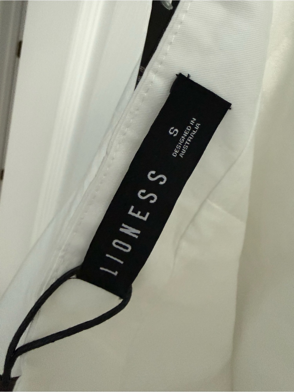 Lioness Sofia Mini Dress in Porcelain White Halter Mini Dress NWT - Picture 5 of 5